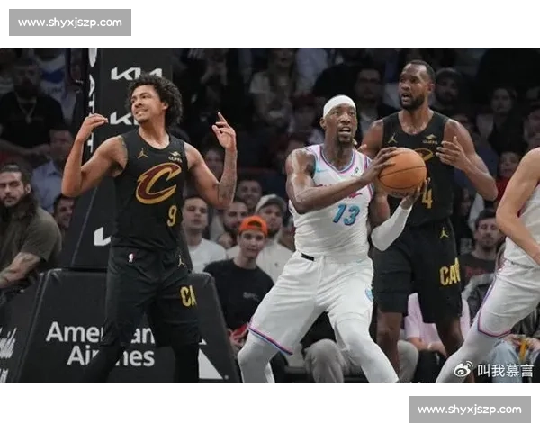 热火对阵步行者全场录像回放攻防博弈与关键时刻全解析精彩集锦复盘